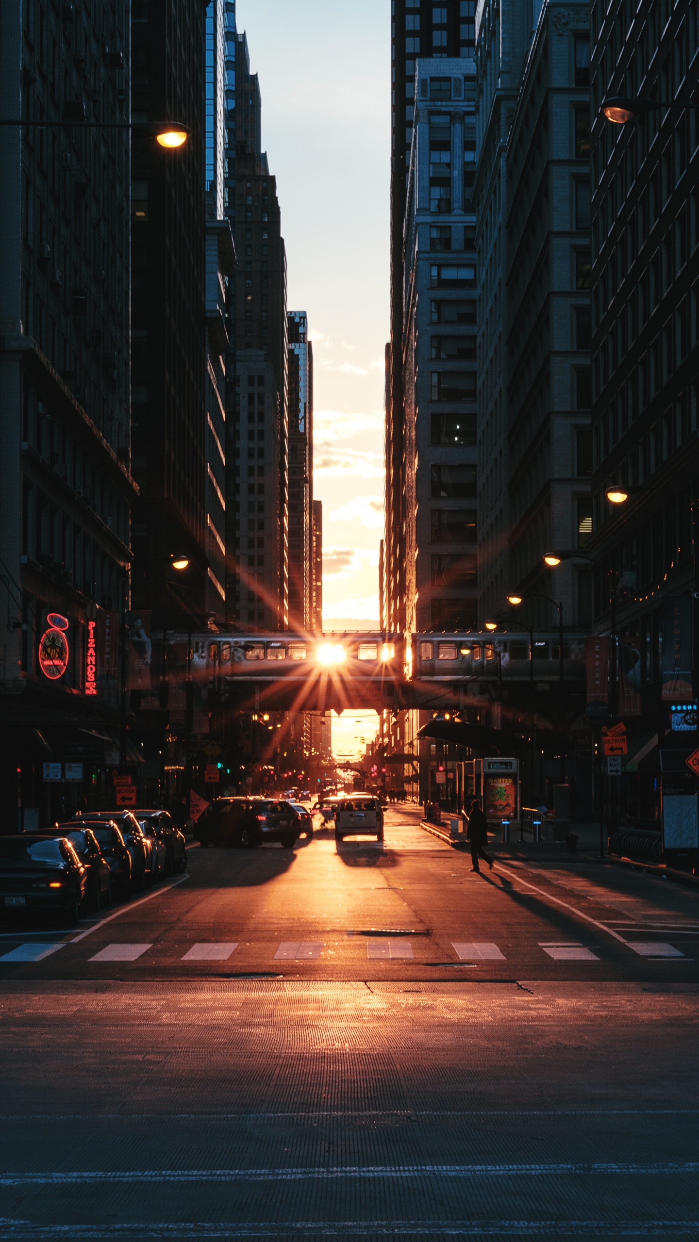 Обои закат, город, метрополия, городской район, городской пейзаж в разрешении 1440x2560