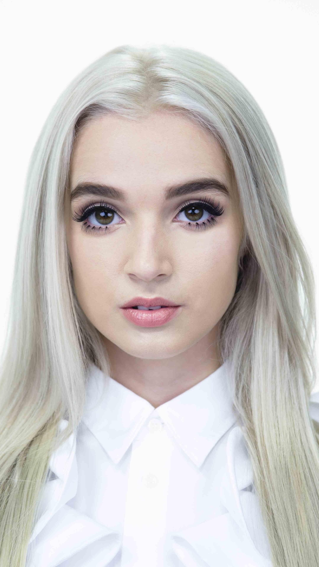 Обои Им Маковой, волосы, лицо, белые, блондин в разрешении 1080x1920