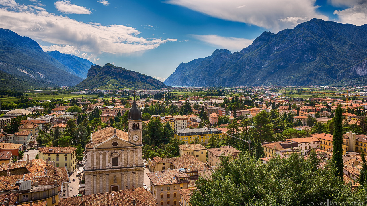 Обои Арко, озеро Гарда, город, горный рельеф, гора в разрешении 1280x720