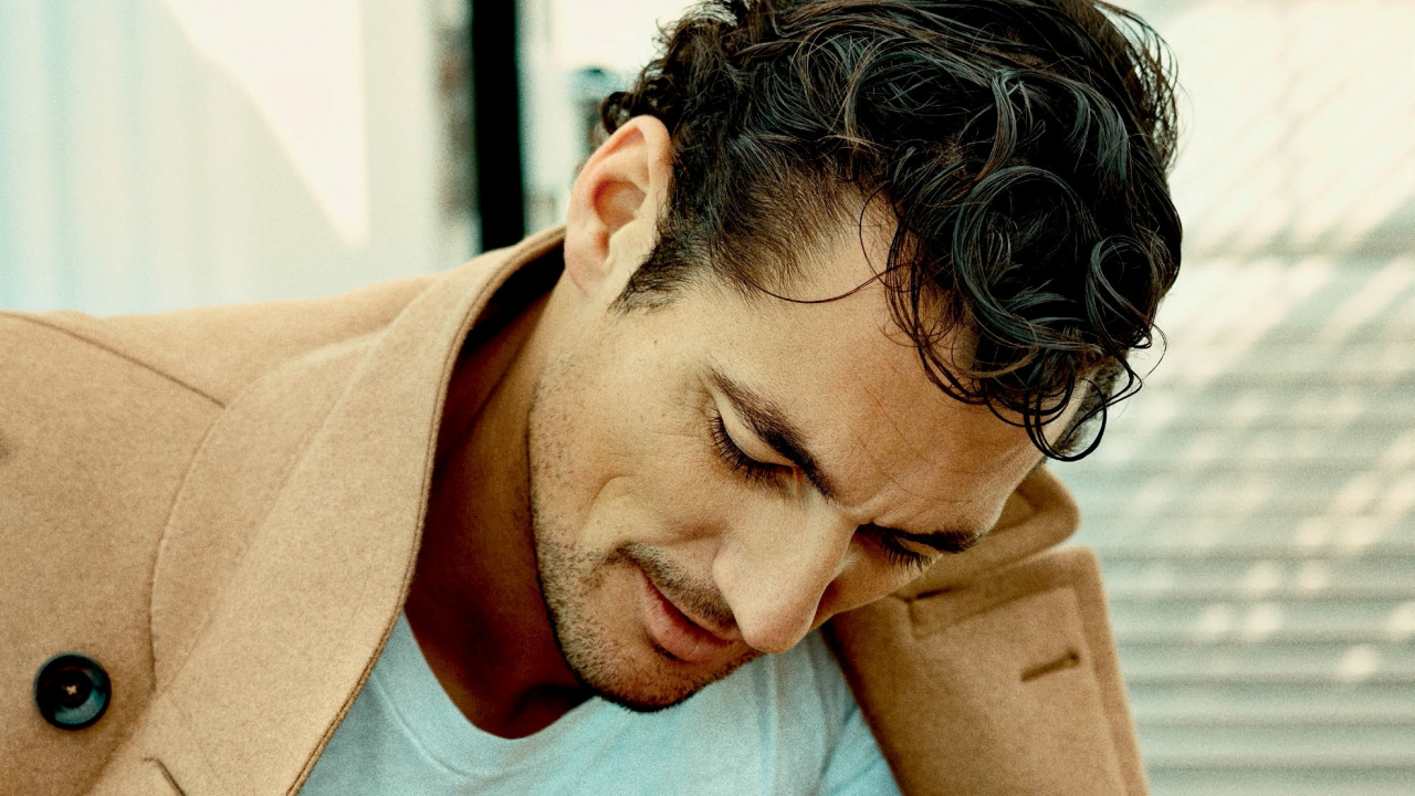 Обои Дэвид Ганди, модель, лоб, шея, супермодель в разрешении 1280x720