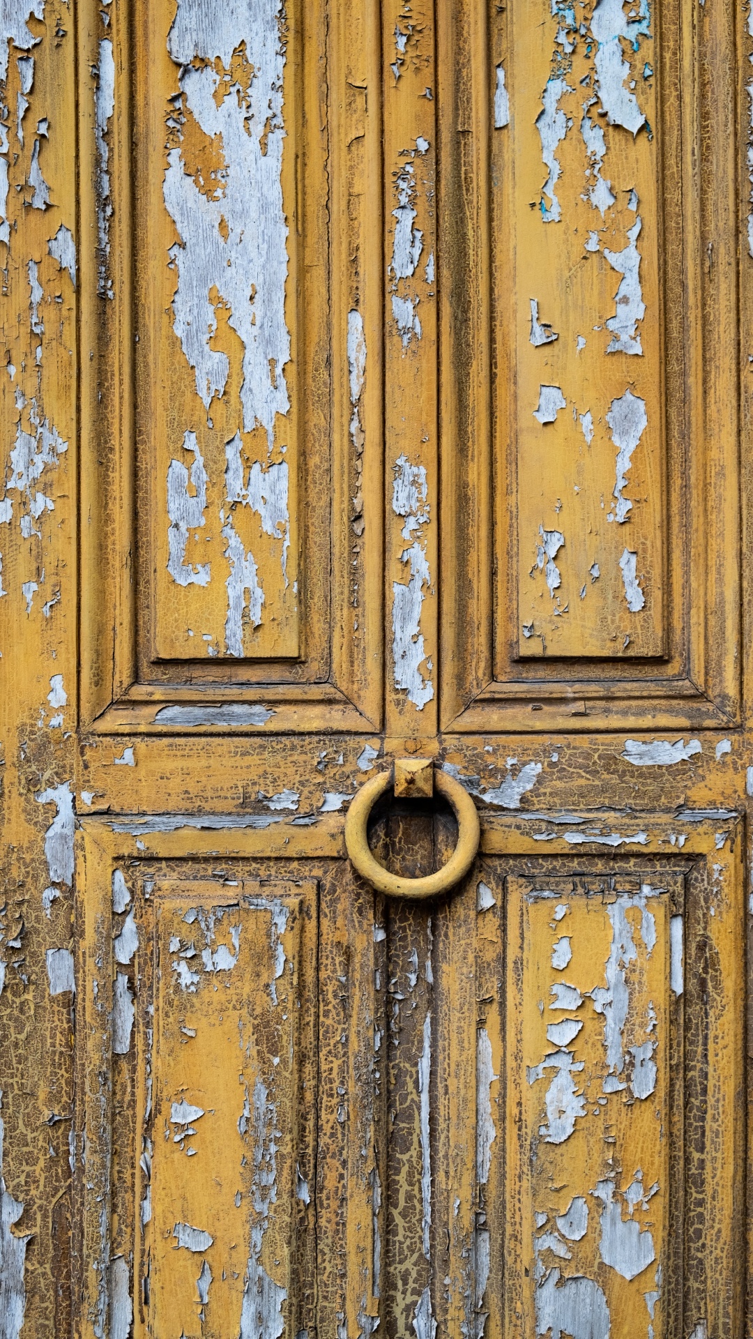 Обои дверь, окно, желтый, древесина, дверная ручка в разрешении 1080x1920