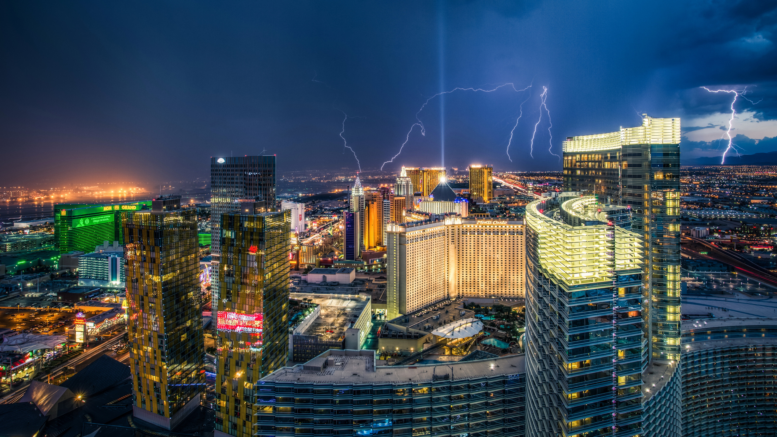 Обои городской пейзаж, городской район, город, метрополия, линия горизонта в разрешении 2560x1440