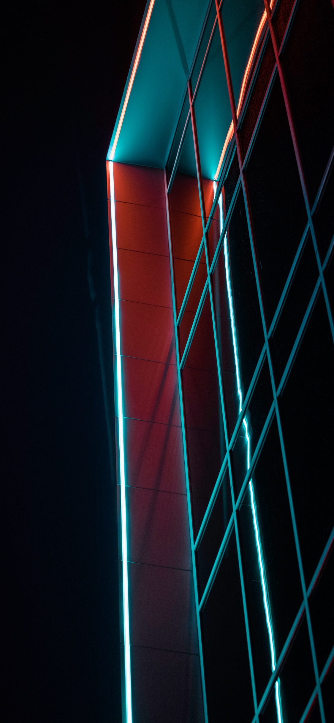 Обои свет, архитектура, фасад, Отель Casa Batll, синий в разрешении 1125x2436