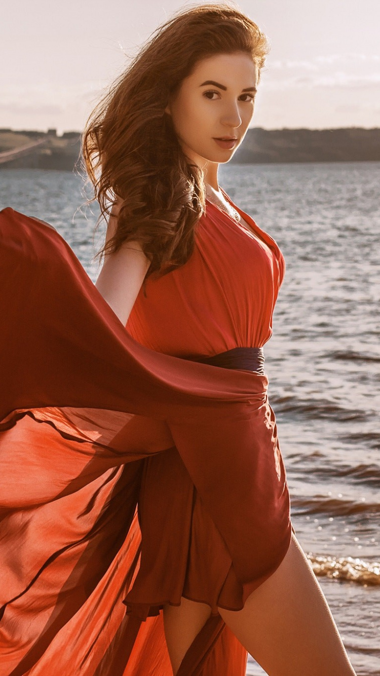 Обои длинные волосы, волосы, Апельсин, одежда, красный цвет в разрешении 750x1334