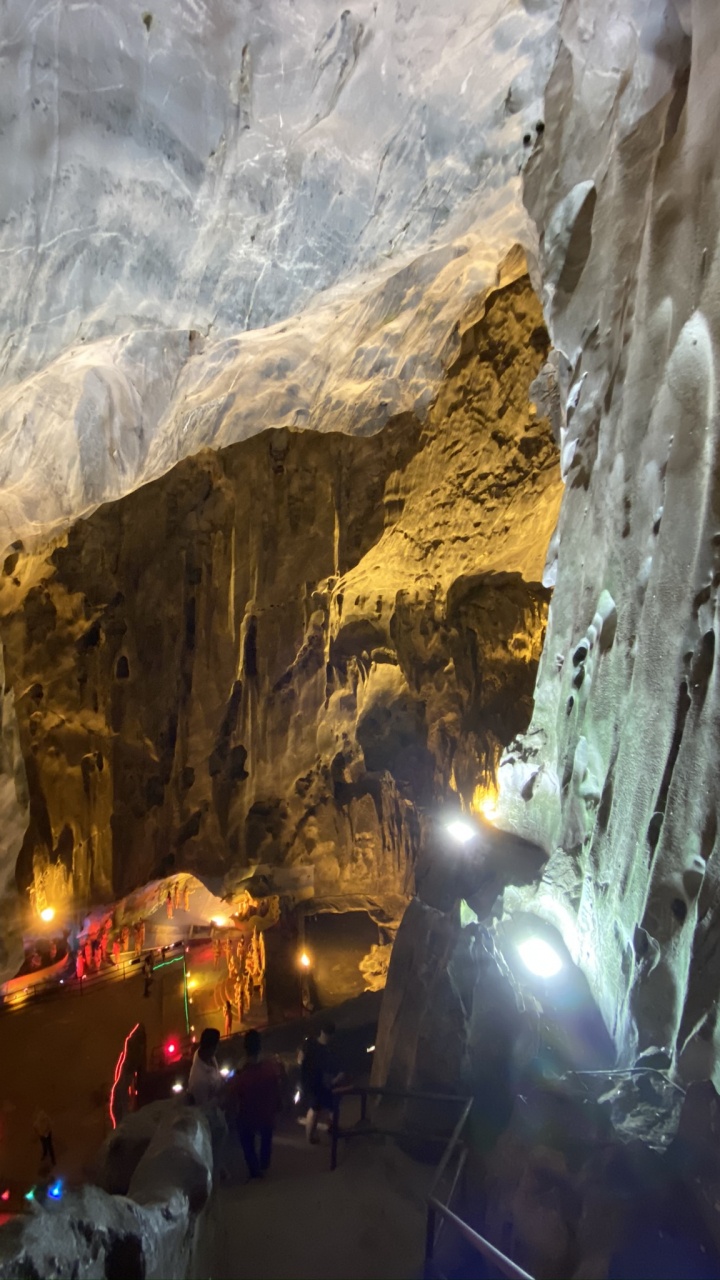 Обои пещера, геология, формирование, мир, сталактит в разрешении 720x1280