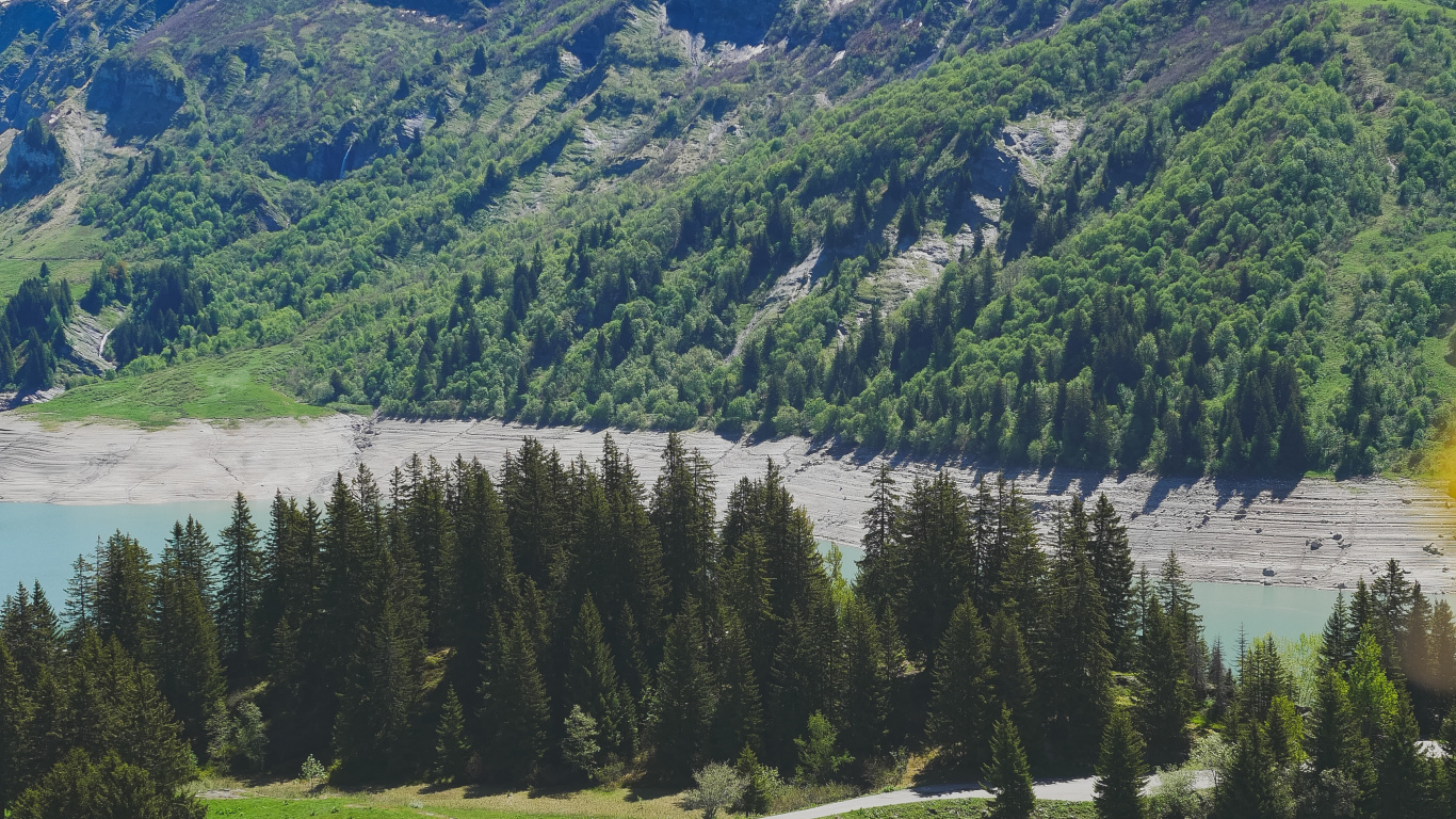 Обои нагорье, природный ландшафт, apple, горный хребет, горный рельеф в разрешении 1366x768