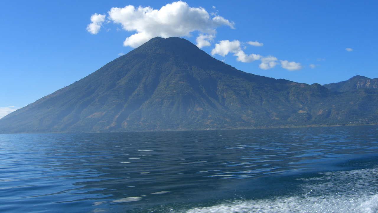 Обои Сан-Педро-Ла-Лагуна, стратовулкан, вулкан, пейзажи гор, щитовой вулкан в разрешении 1280x720