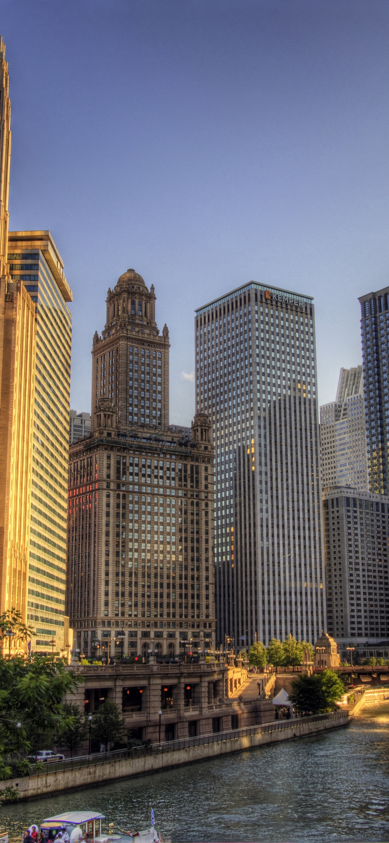 Обои Чикаго, город, небоскреб, городской район, городской пейзаж в разрешении 1242x2688