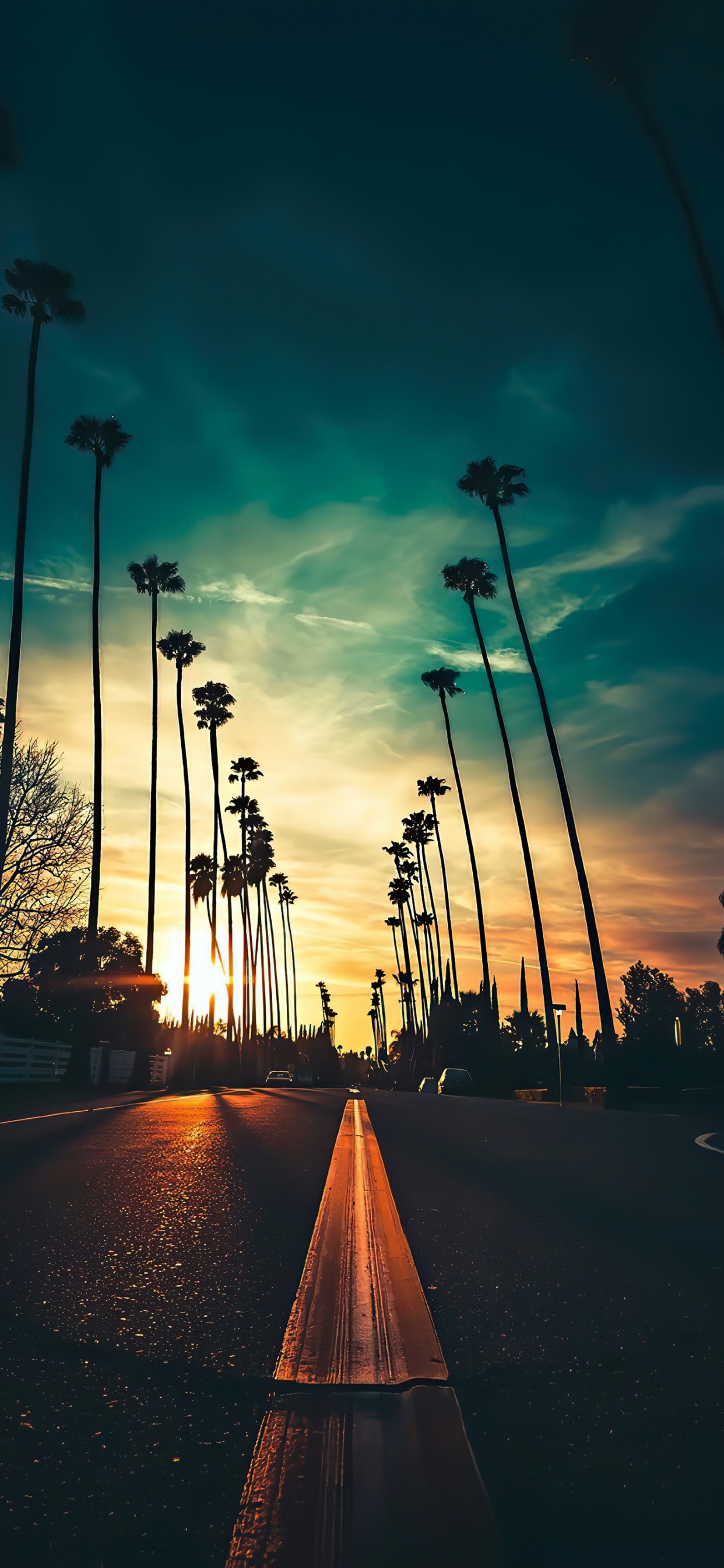 Обои облако, атмосфера, уличный фонарь, послесвечение, природа в разрешении 1242x2688