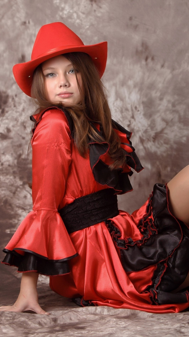 Обои красота, одежда, красный цвет, обувь, костюм в разрешении 750x1334