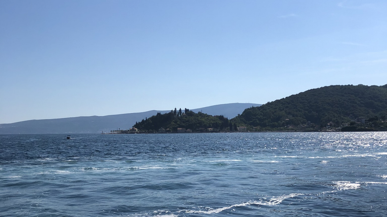 Обои море, пляж, openstreetmap, мозаичная веб-карта, водоем в разрешении 1280x720