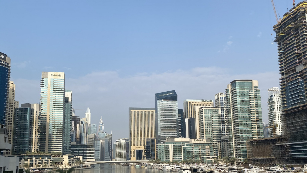 Обои Дубай, Дубай Марина, вода, башня, дневное время в разрешении 1280x720