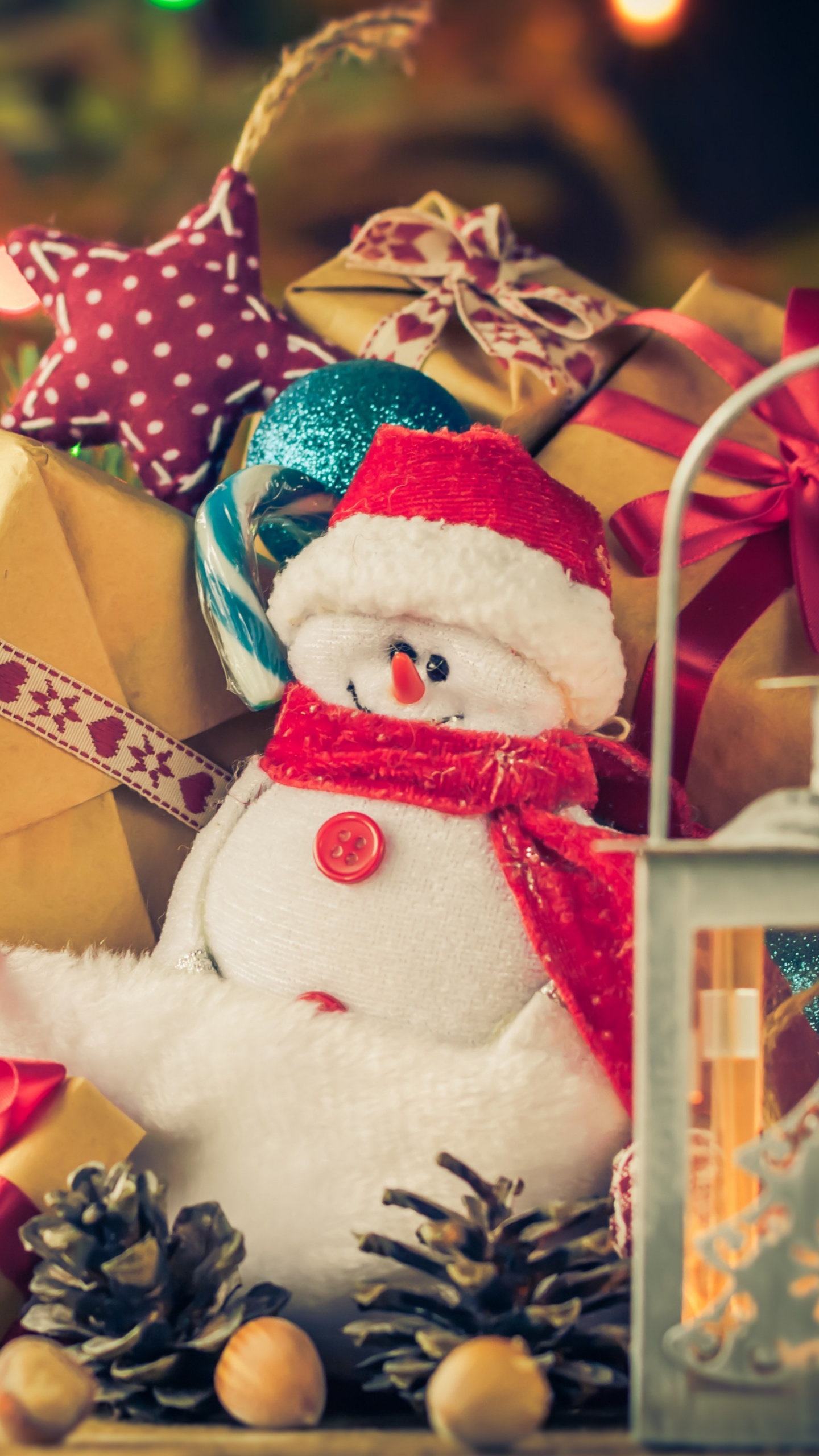 Обои Новый год, Рождественский день, праздник, Рождественские украшения, рождественский орнамент в разрешении 1440x2560