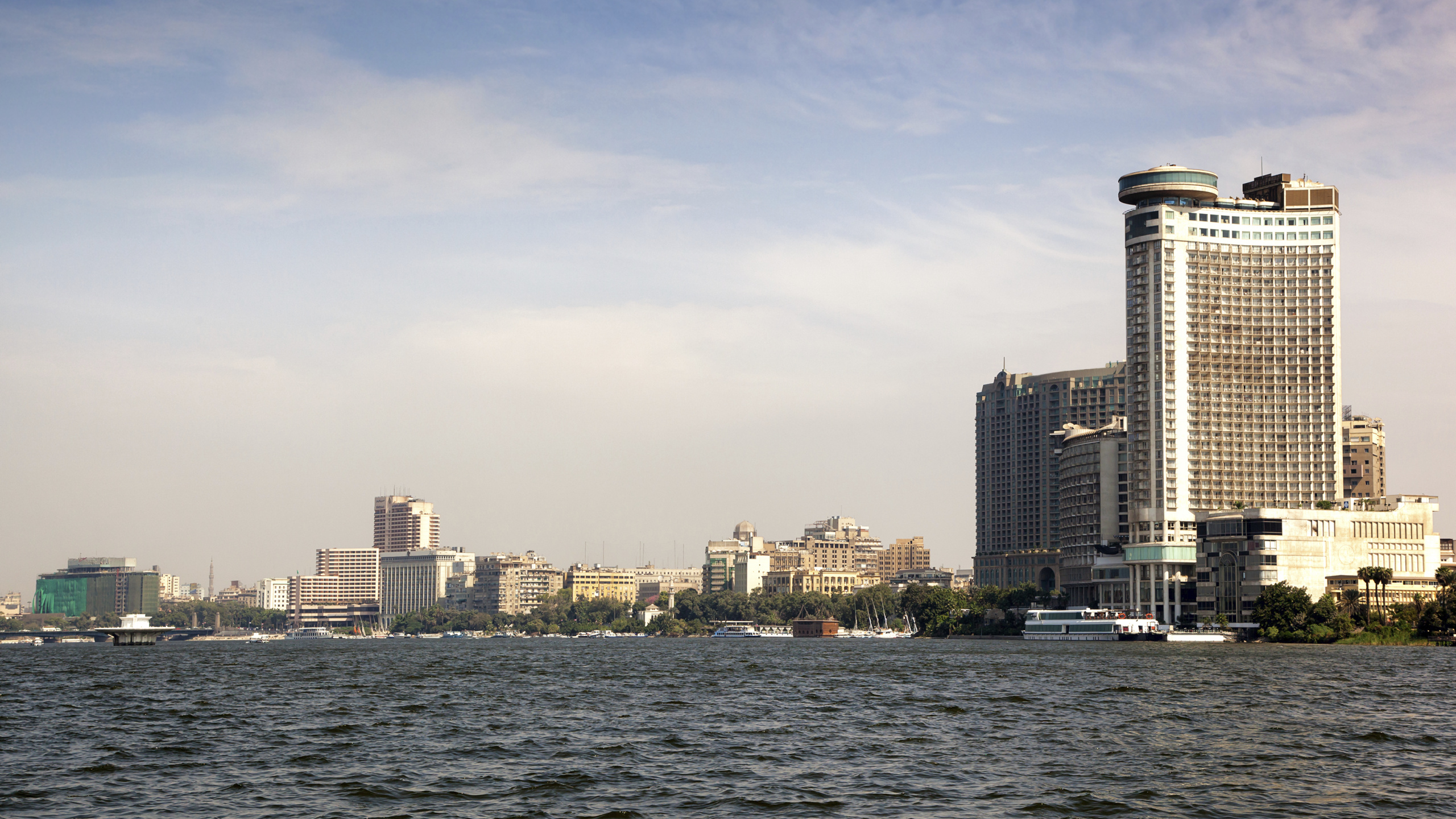 Обои линия горизонта, Нил, город, небоскреб, городской пейзаж в разрешении 2560x1440