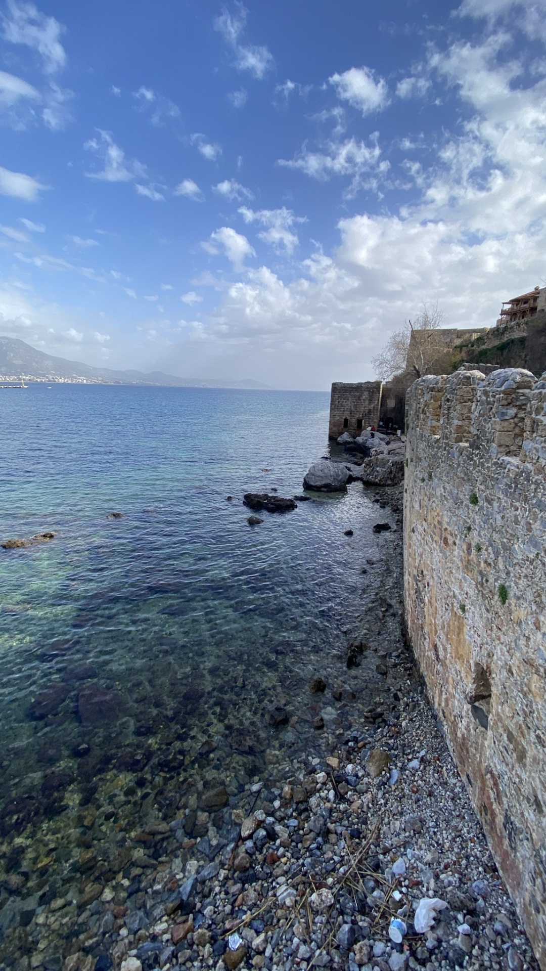 Обои море, облако, вода, лазурный, коренная порода в разрешении 1080x1920