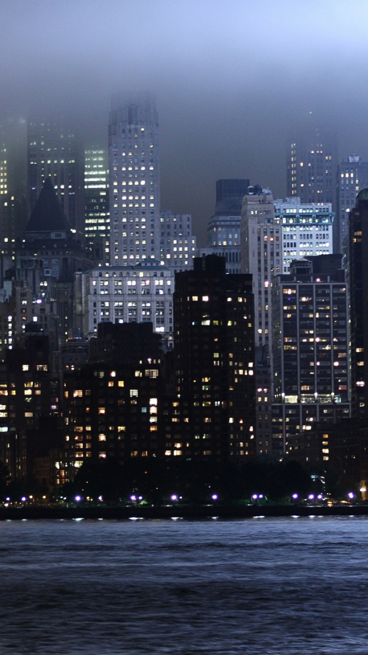 Обои городской пейзаж, город, метрополия, линия горизонта, небоскреб в разрешении 720x1280