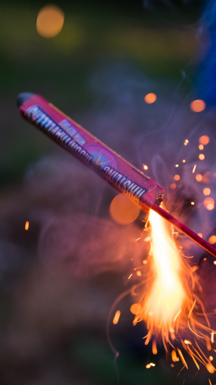 Обои фейерверк, салют, бенгальский огонь, дивали, ночь в разрешении 720x1280