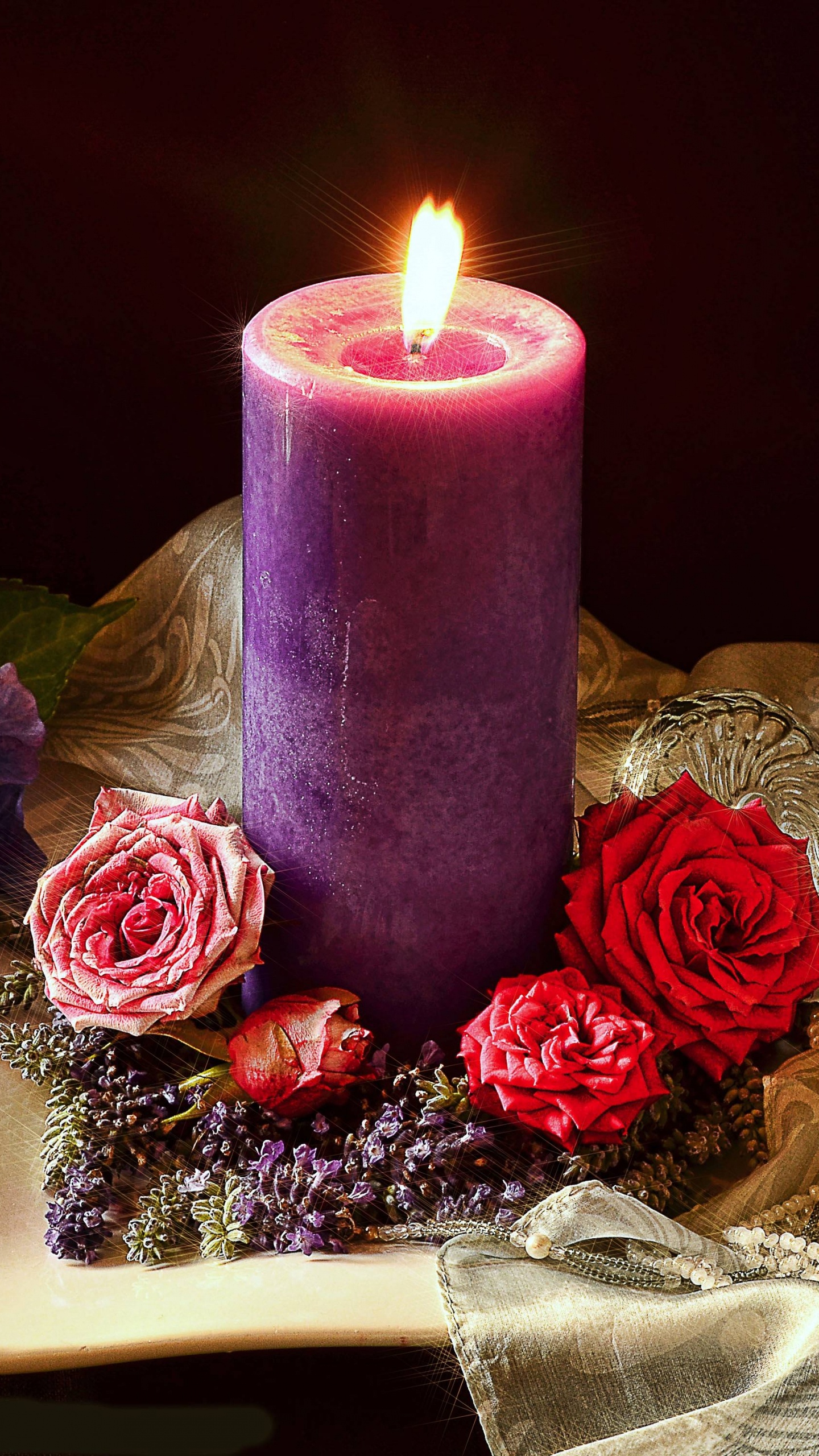Обои натюрморт, свеча, освещение, пурпур, воск в разрешении 1440x2560