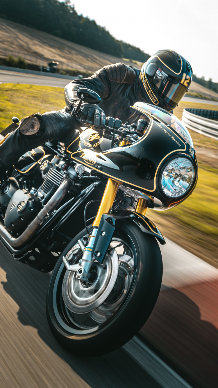 Обои мотоцикл, мотоспорт, автомобильные шины, крейсер, шина в разрешении 750x1334