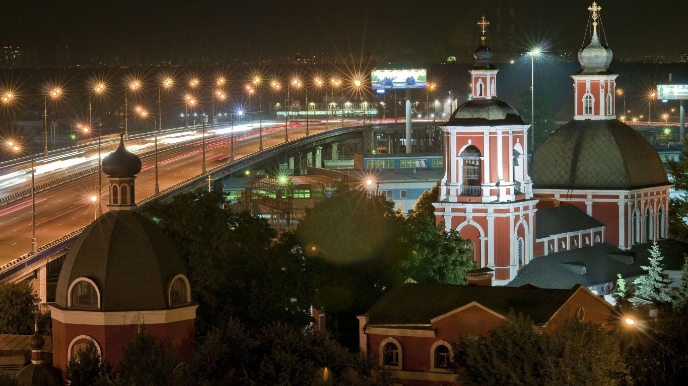 Обои Москва, ночь, городок, город, отражение в разрешении 1366x768
