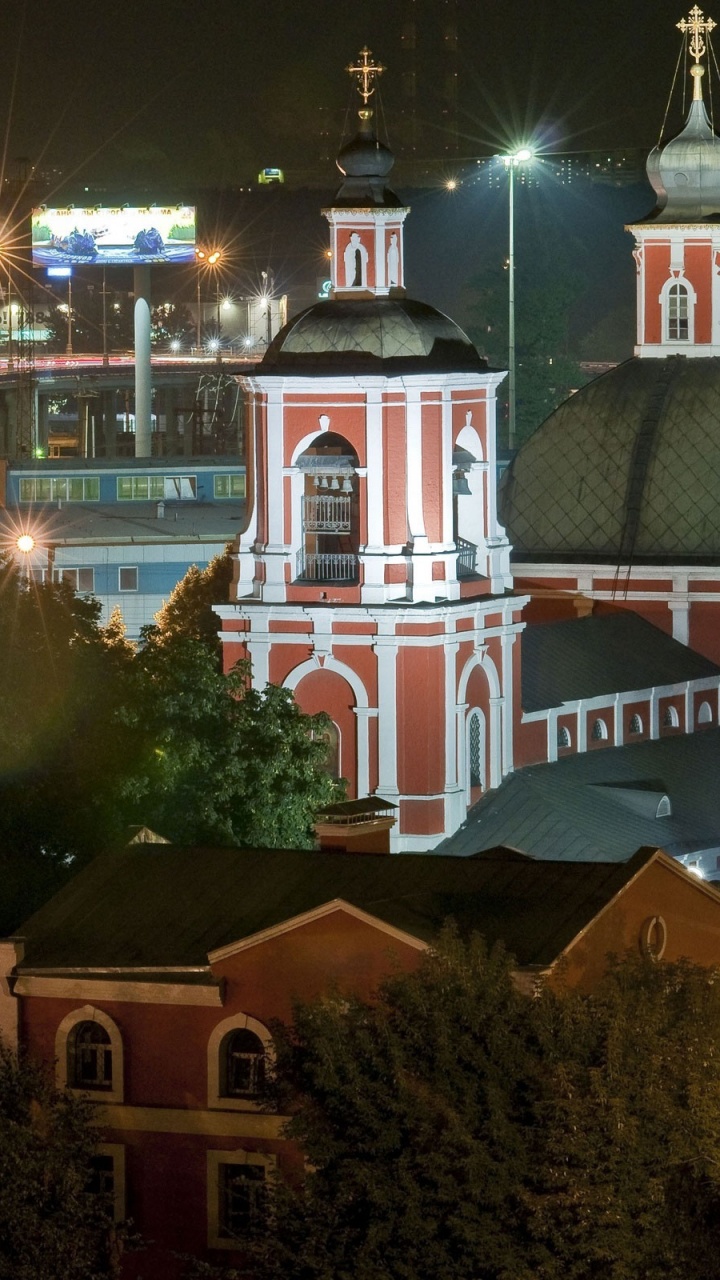 Обои Москва, ночь, городок, город, отражение в разрешении 720x1280