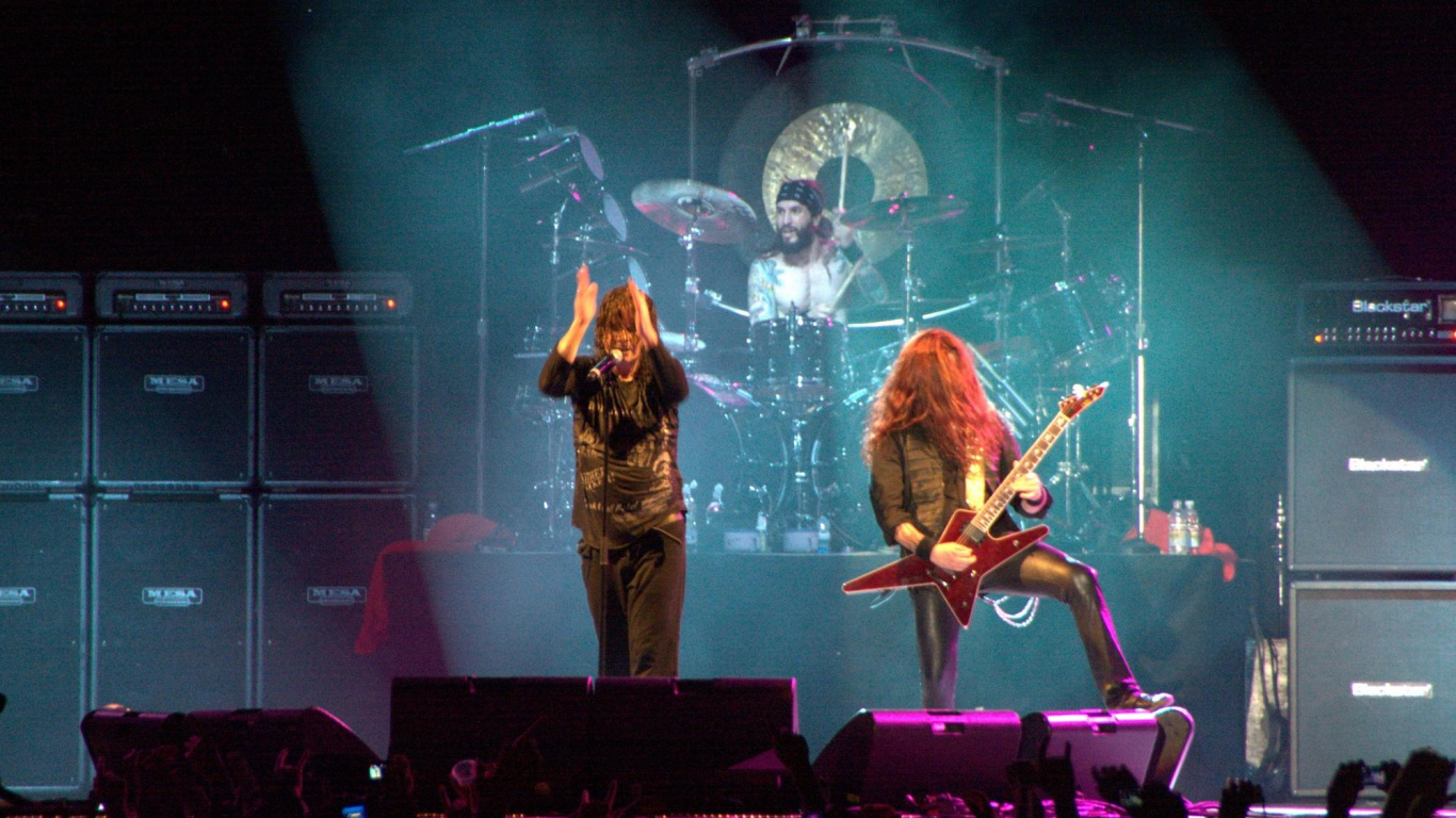 Обои этап, арт, театр, Блэк Саббат, тяжелый рок в разрешении 1366x768