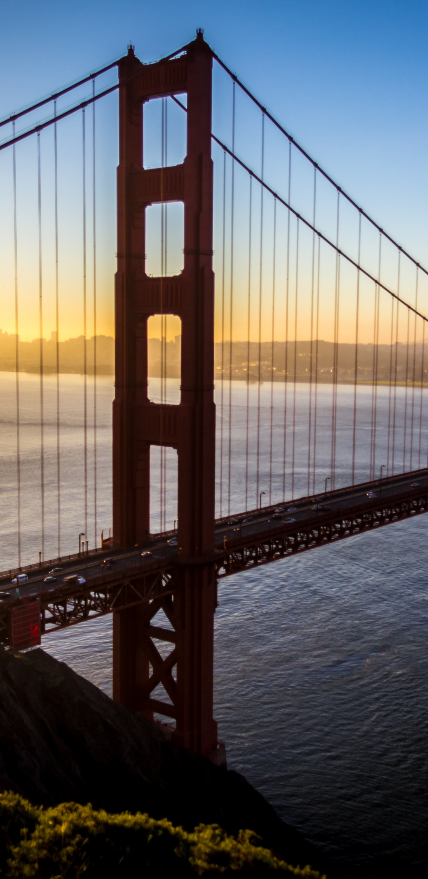 Обои мост Golden Gate, Батареи Спенсер, мост, СанФранциско, вода в разрешении 1440x2960