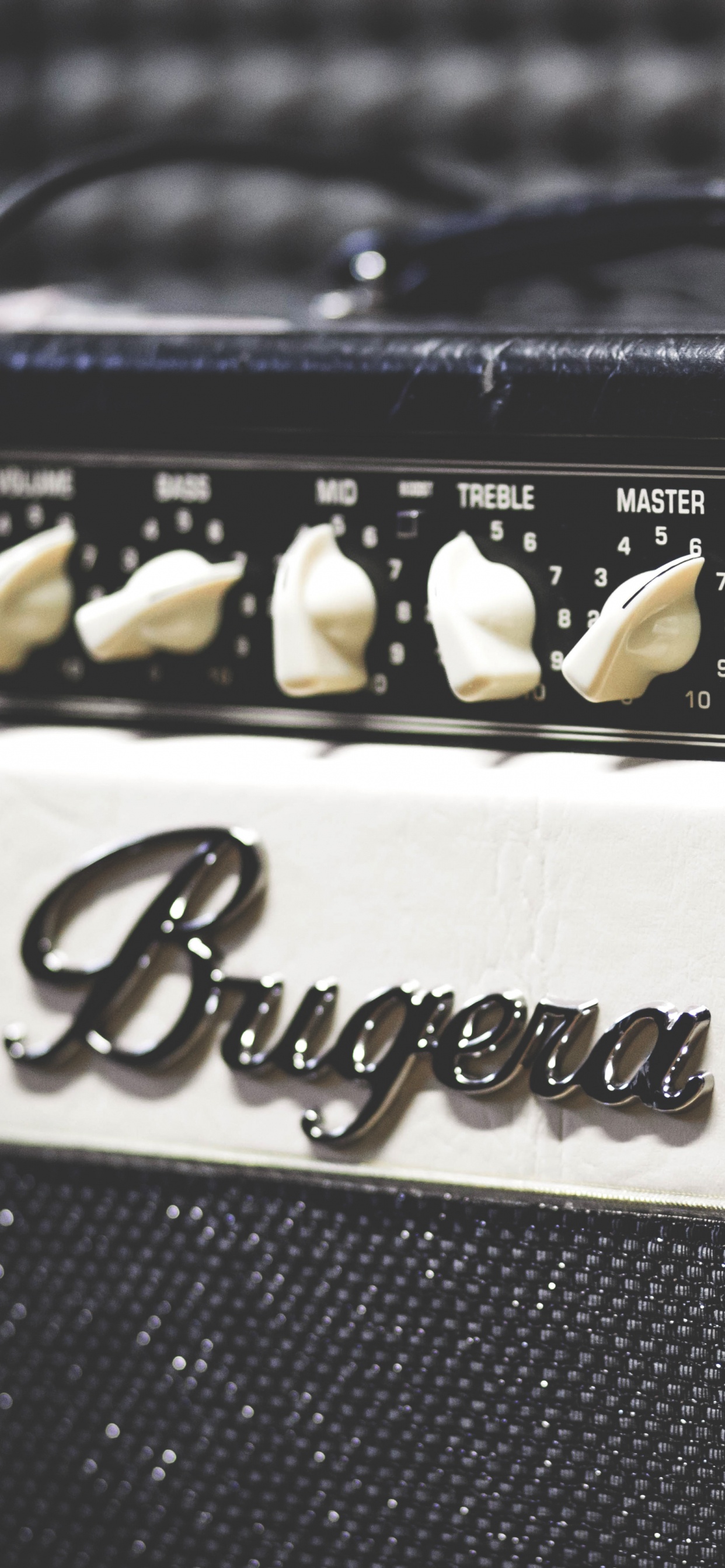 Обои гитарный усилитель, усилитель, гитара, электрогитара, электронный инструмент в разрешении 1242x2688