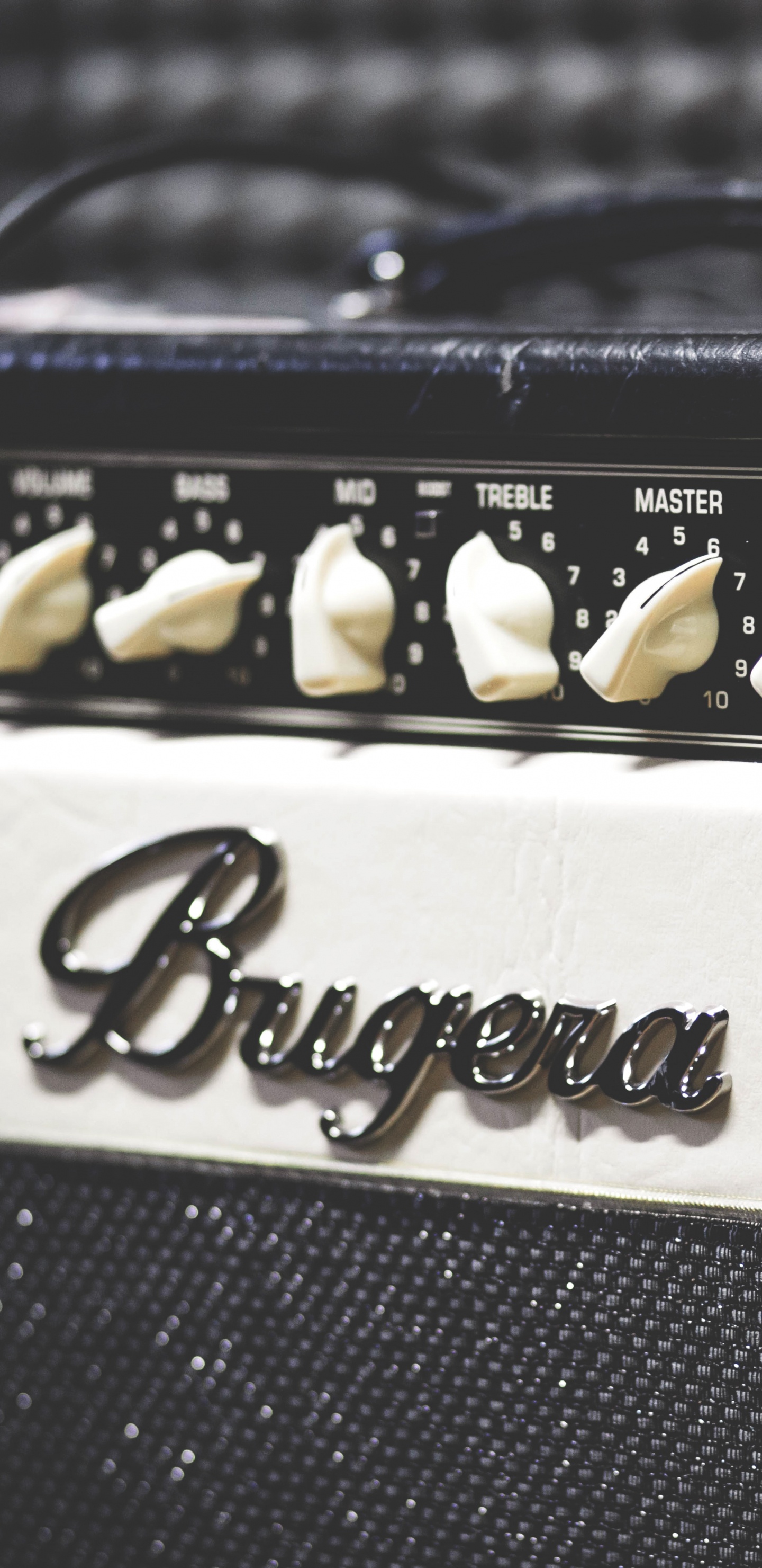 Обои гитарный усилитель, усилитель, гитара, электрогитара, электронный инструмент в разрешении 1440x2960