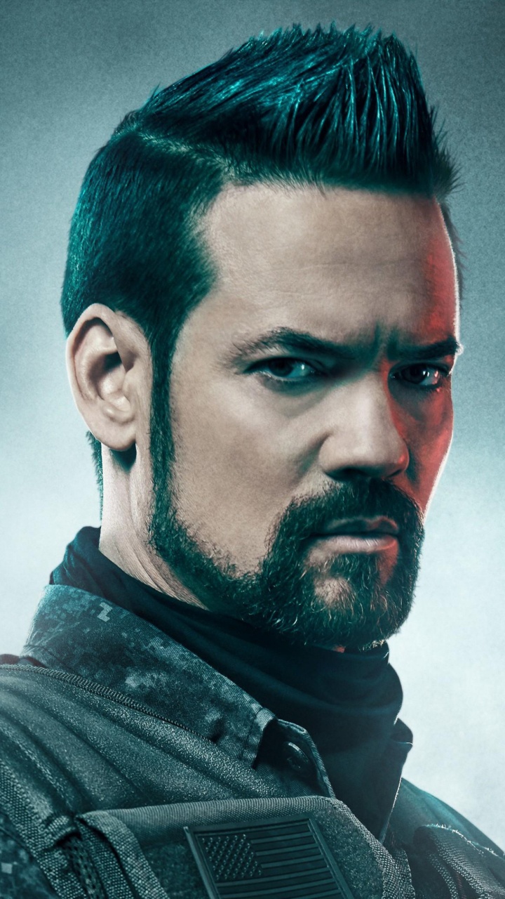 Обои Эдуардо Дорранс Готэм, Шейн Уэст, Готэма, комиссар Гордон, король змея в разрешении 720x1280