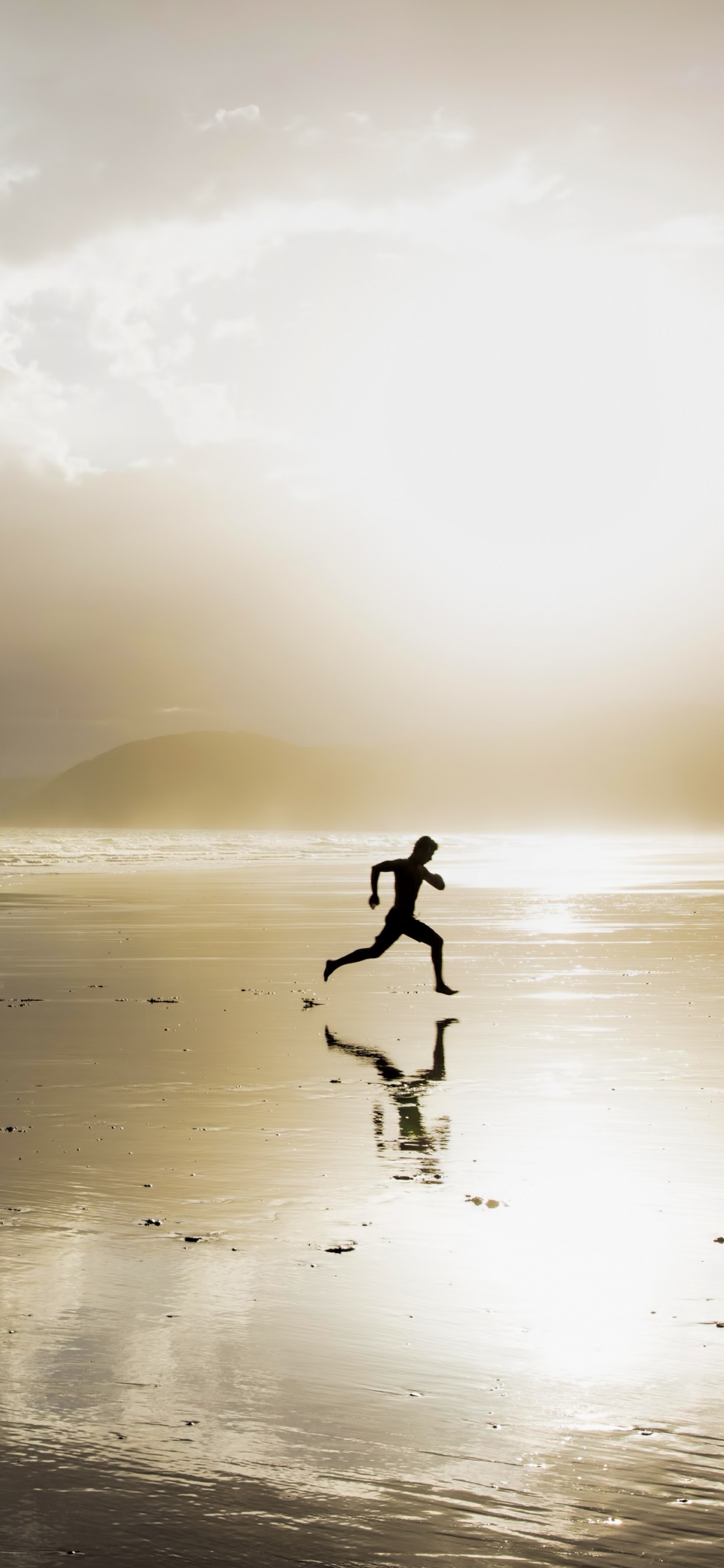 Обои nike, вода, море, океан, облако в разрешении 1242x2688