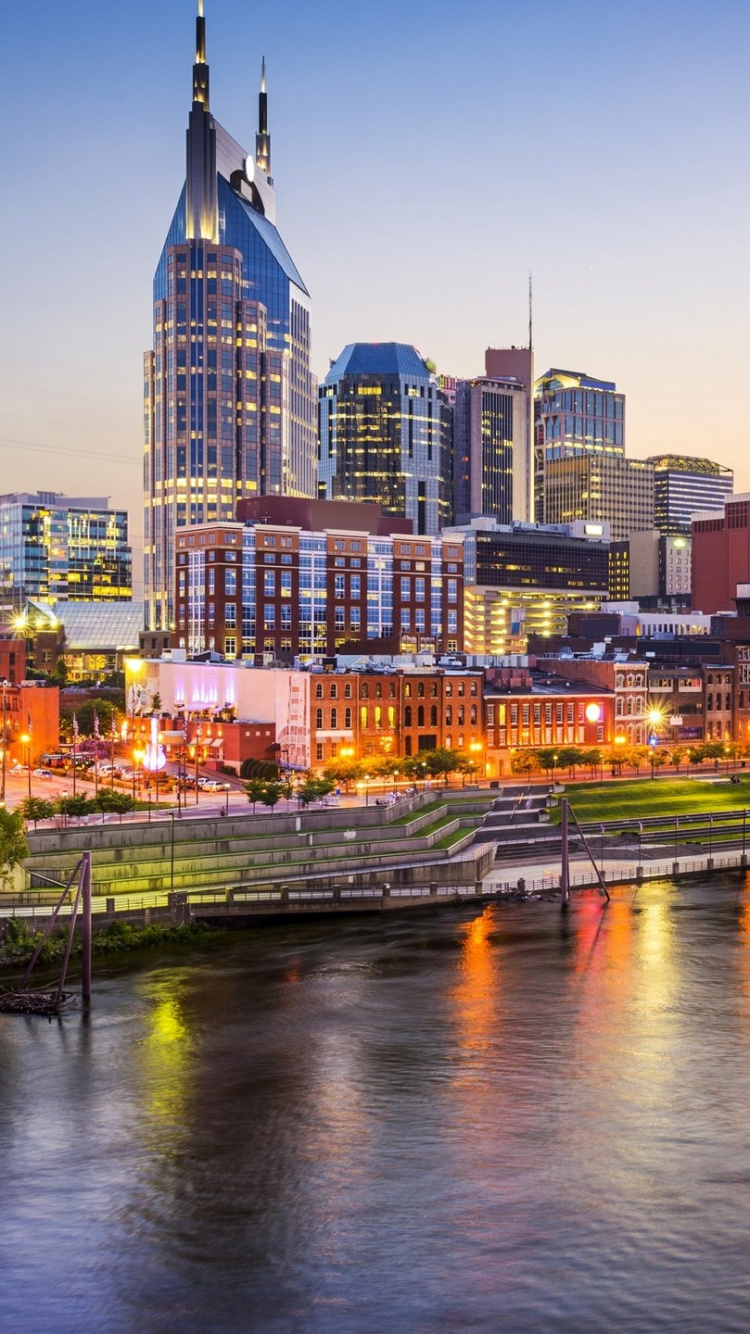 Обои городской пейзаж, город, линия горизонта, городской район, отражение в разрешении 750x1334