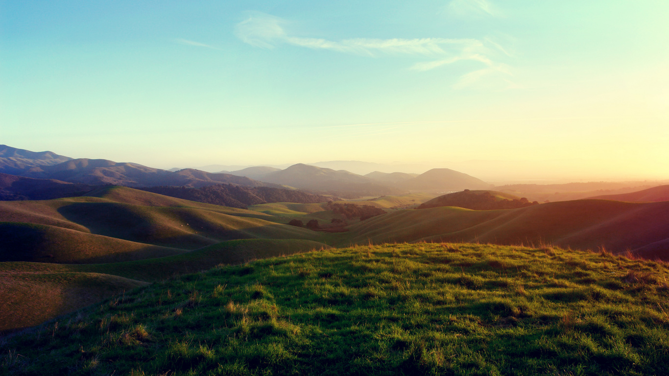 Обои холм, горный рельеф, нагорье, дикая местность, Упал в разрешении 1366x768