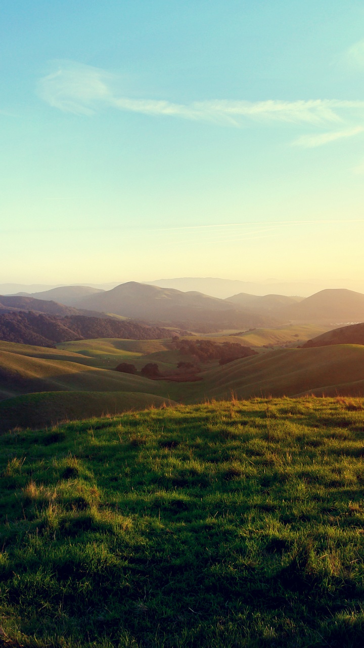 Обои холм, горный рельеф, нагорье, дикая местность, Упал в разрешении 720x1280