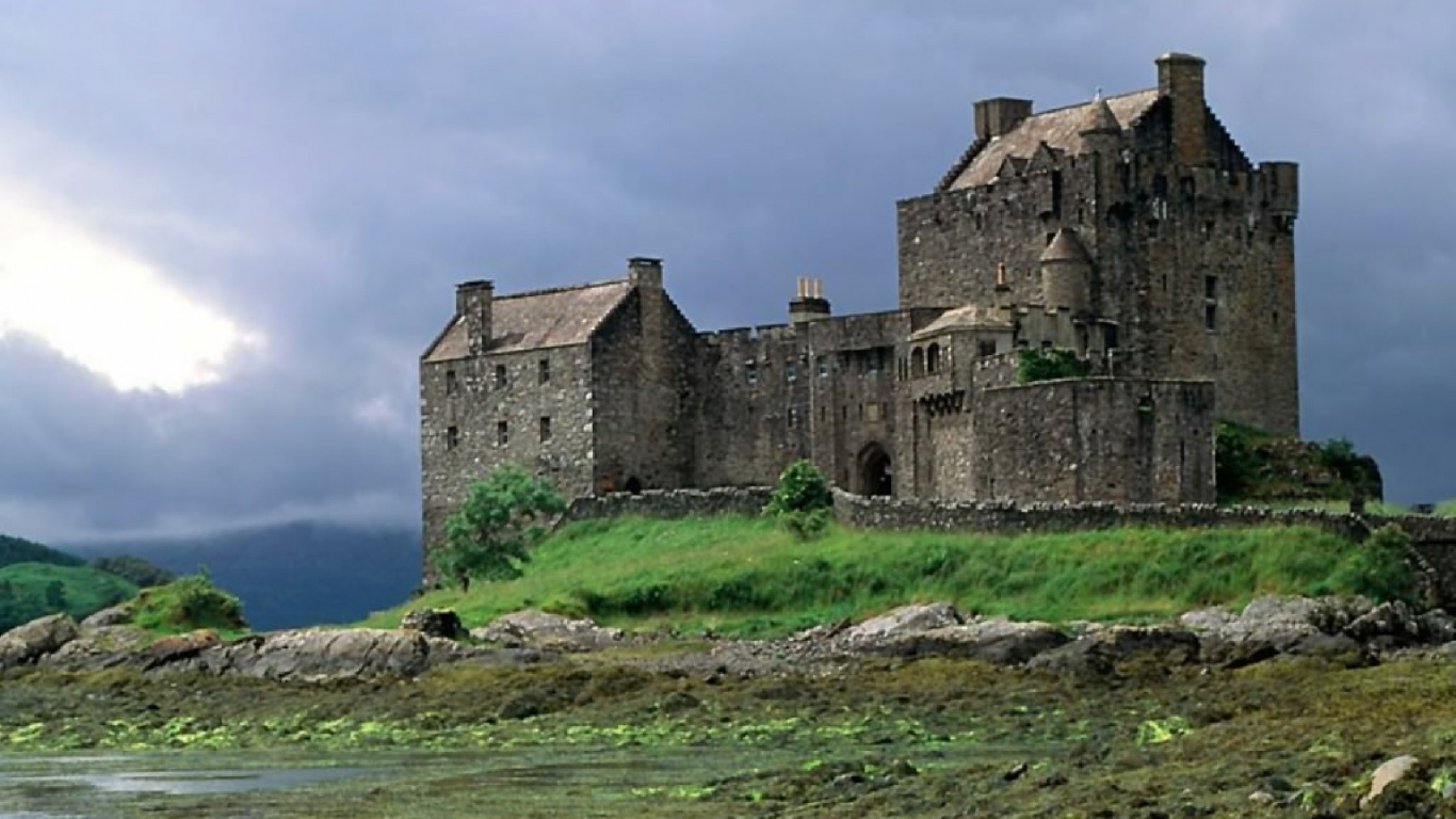 Обои Замок Эйлен Донан, замок, Fyvie Замок, нагорье, фортификация в разрешении 1366x768