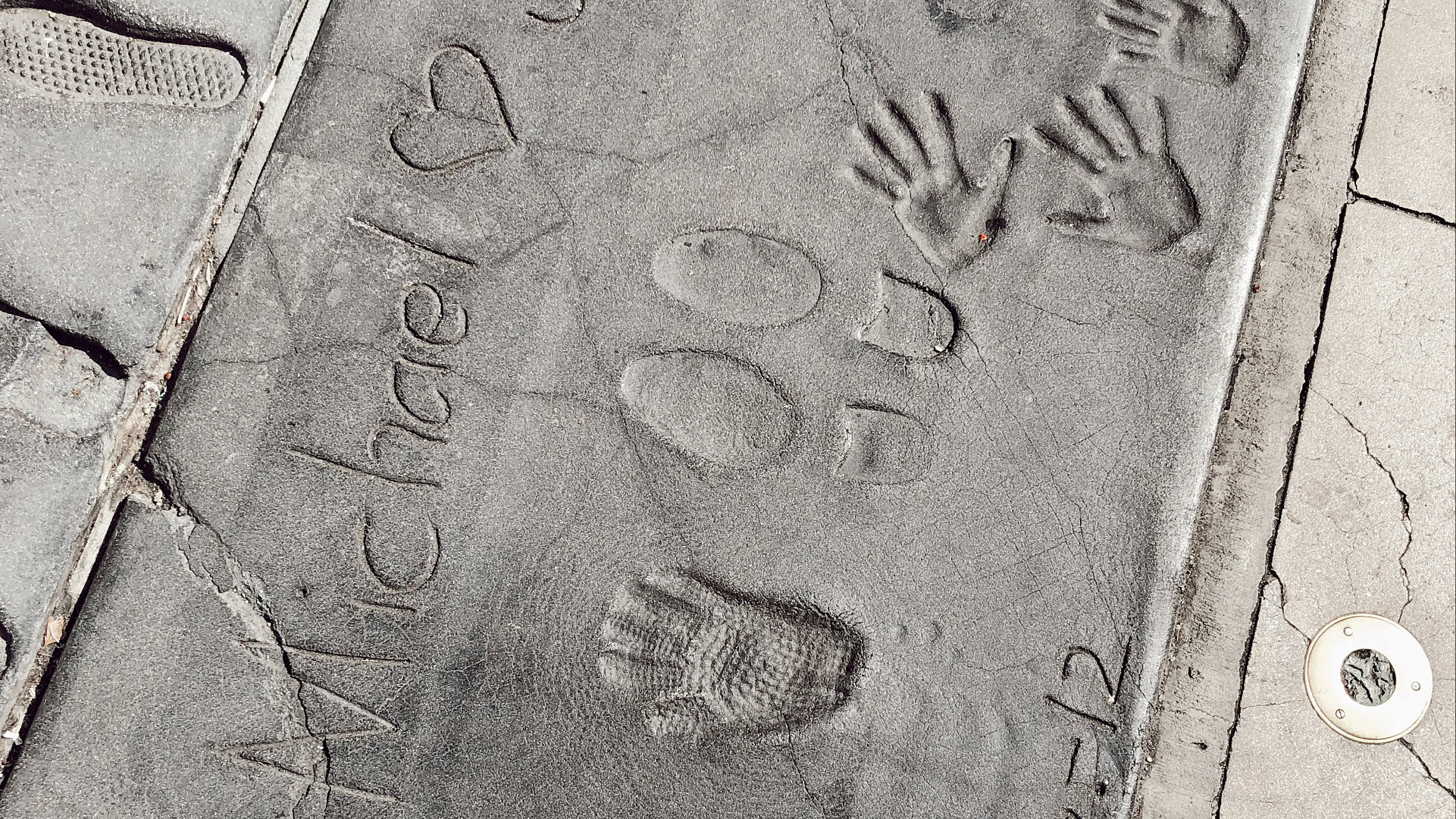 Обои узор, ноги, туфля, сандалия, лодыжка в разрешении 2560x1440