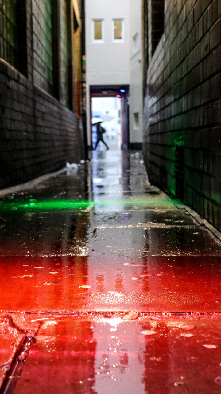 Обои ios, яблоко, дождь, вода, красочность в разрешении 720x1280