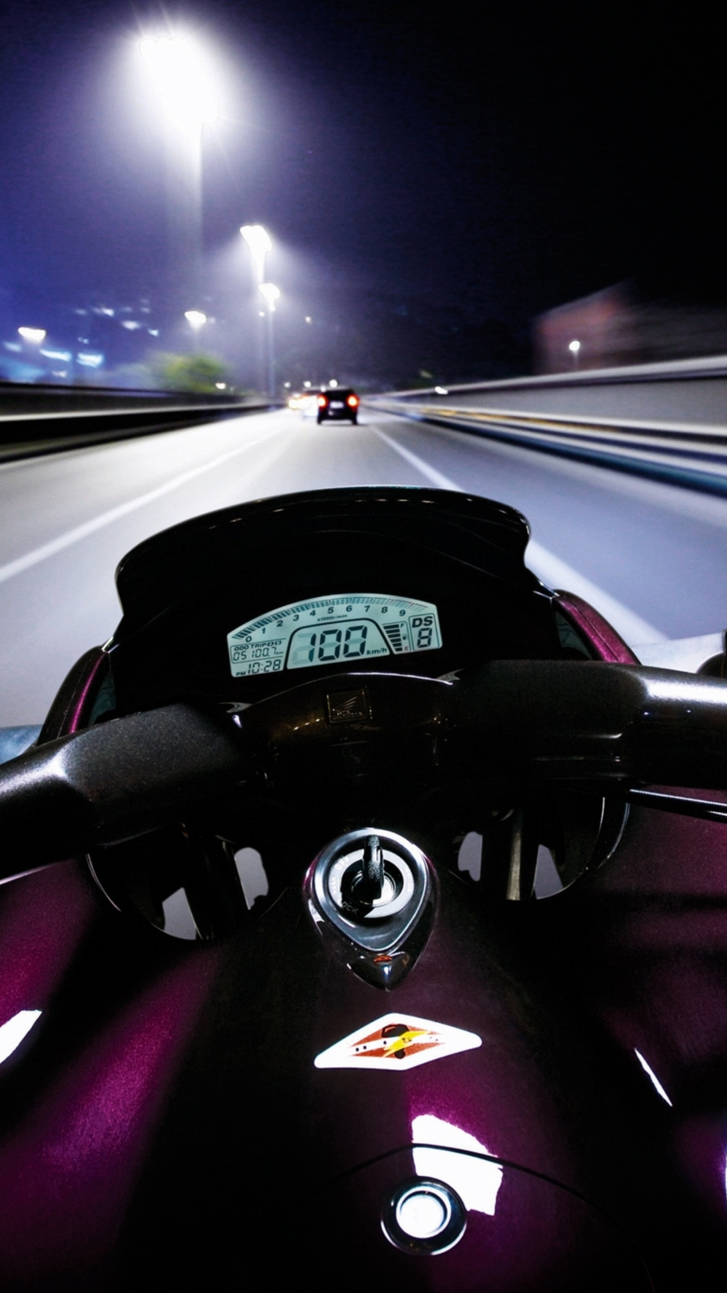 Обои мотоцикл, авто, гоночный автомобиль, вождение, ночь в разрешении 1440x2560