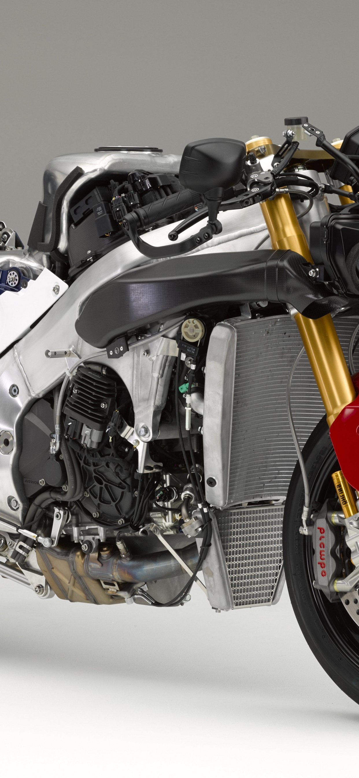 Обои спортивный мотоцикл, авто, repsol honda team, Хонда RC213V-Ы, выхлопная система в разрешении 1242x2688