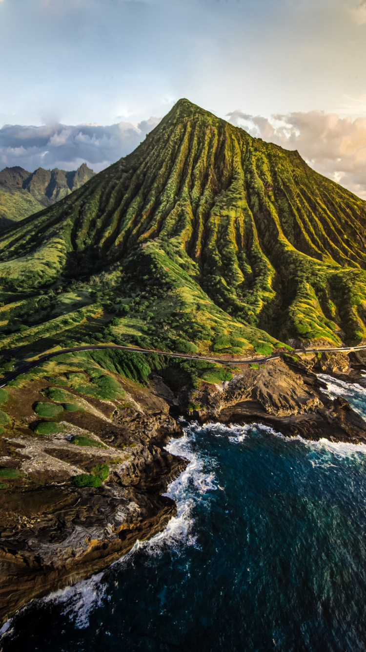 Обои природа, облако, вода, гора, природный ландшафт в разрешении 750x1334