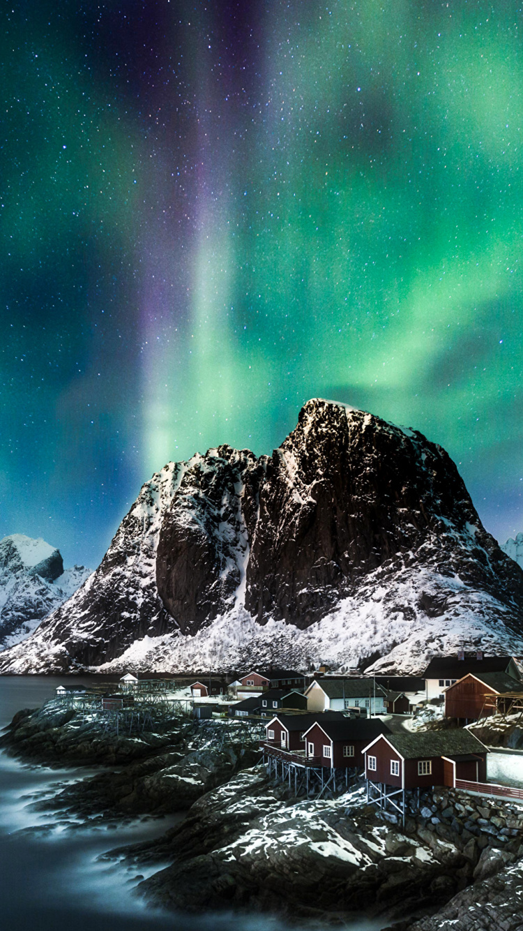 Обои Аврора, природа, атмосфера, зима, гора в разрешении 750x1334