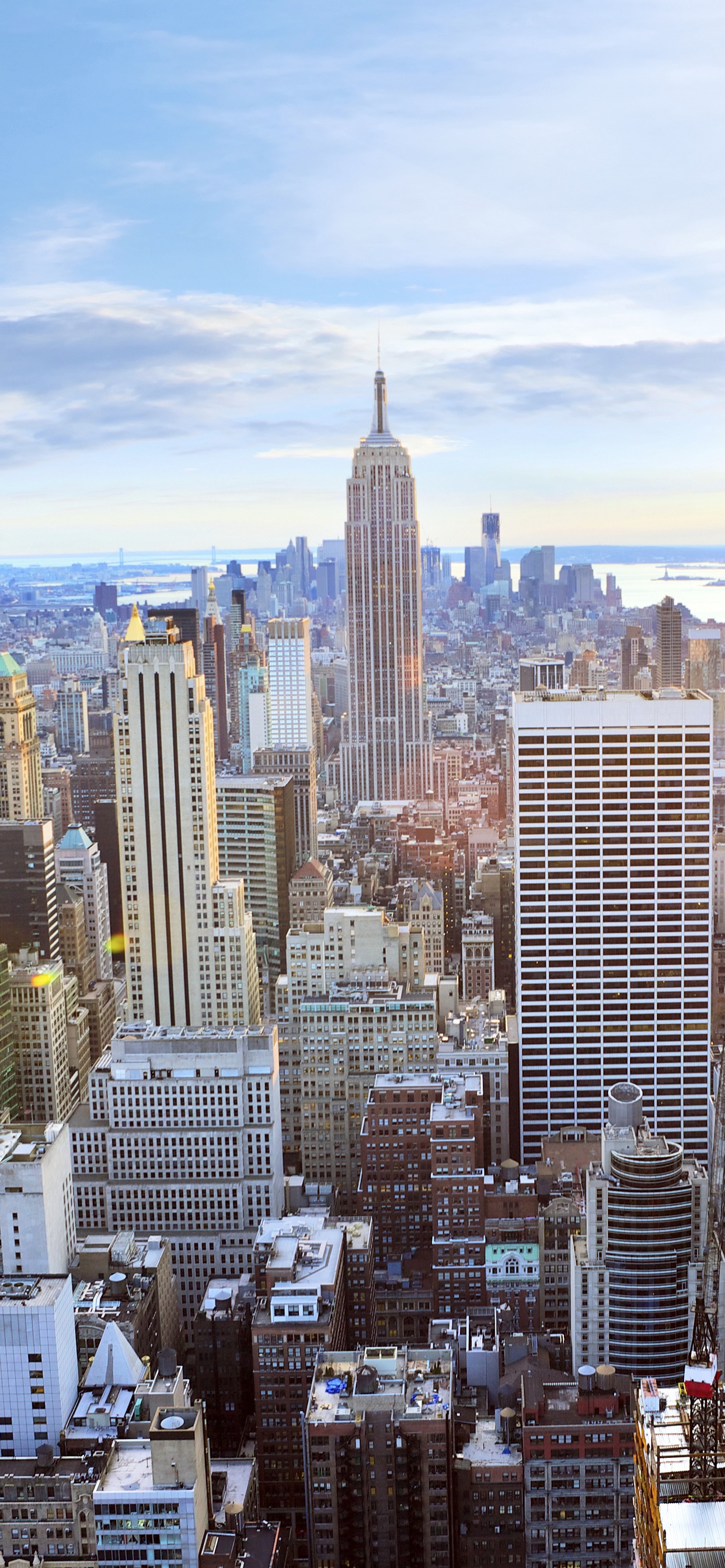 Обои городской пейзаж, город, городской район, метрополия, небоскреб в разрешении 1242x2688