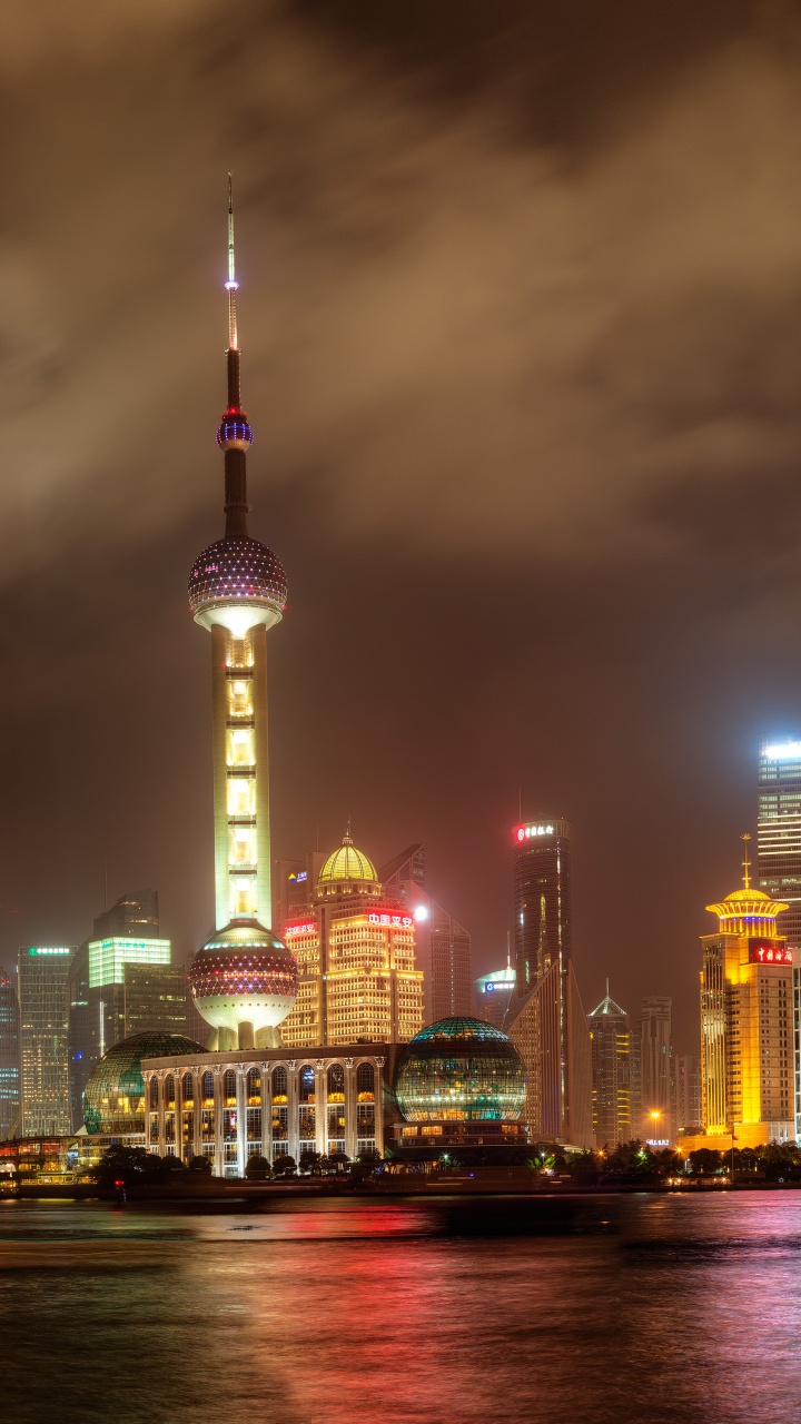 Обои район пудун, небоскреб, ночь, городской пейзаж, город в разрешении 720x1280