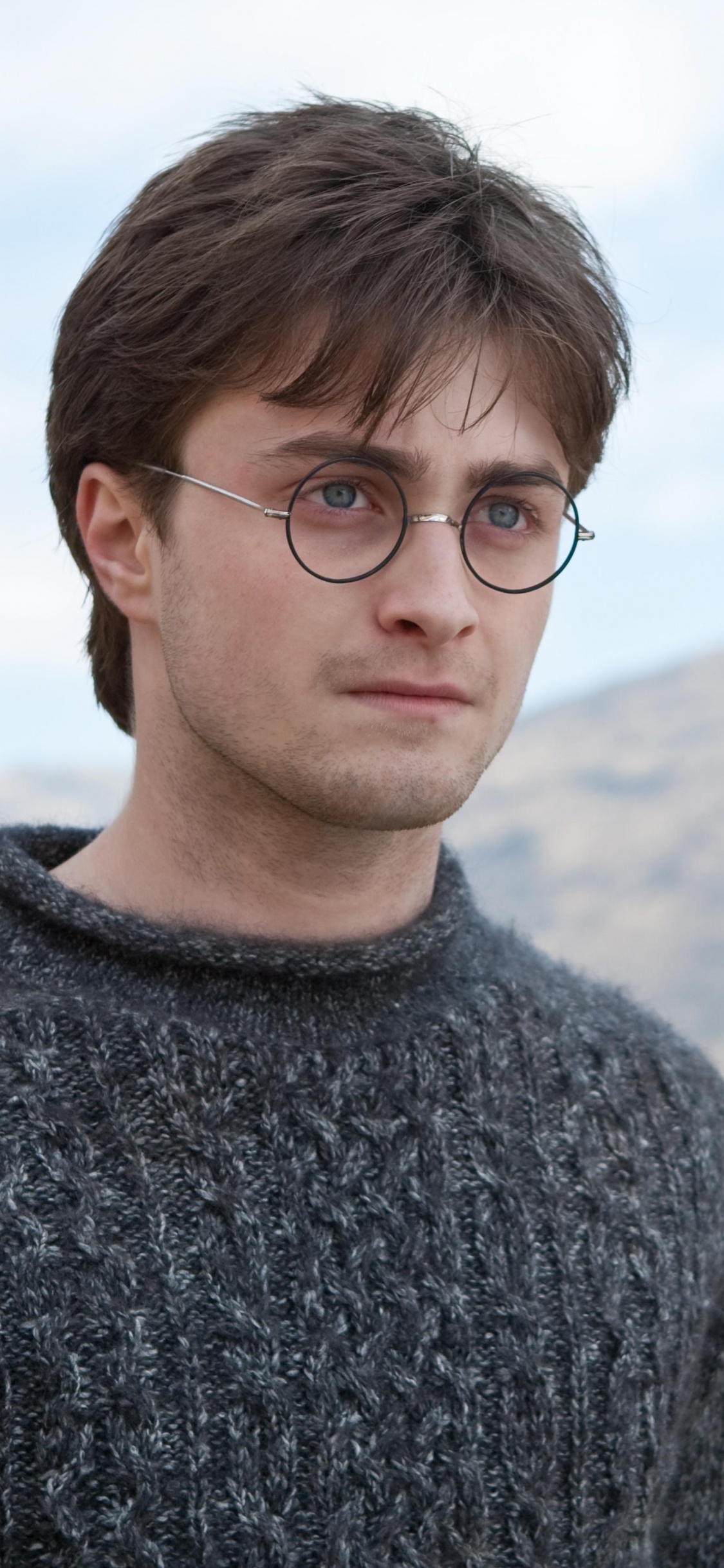 Обои Дэниел Редклифф, Гарри Поттер, волосы, очки, подбородок в разрешении 1125x2436
