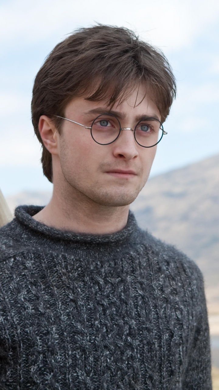 Обои Дэниел Редклифф, Гарри Поттер, волосы, очки, подбородок в разрешении 720x1280