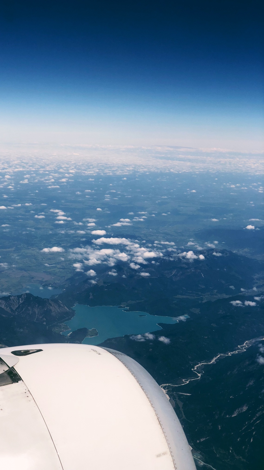 Обои воздушное путешествие, самолет, земля, с высоты птичьего полета, авиация в разрешении 1080x1920