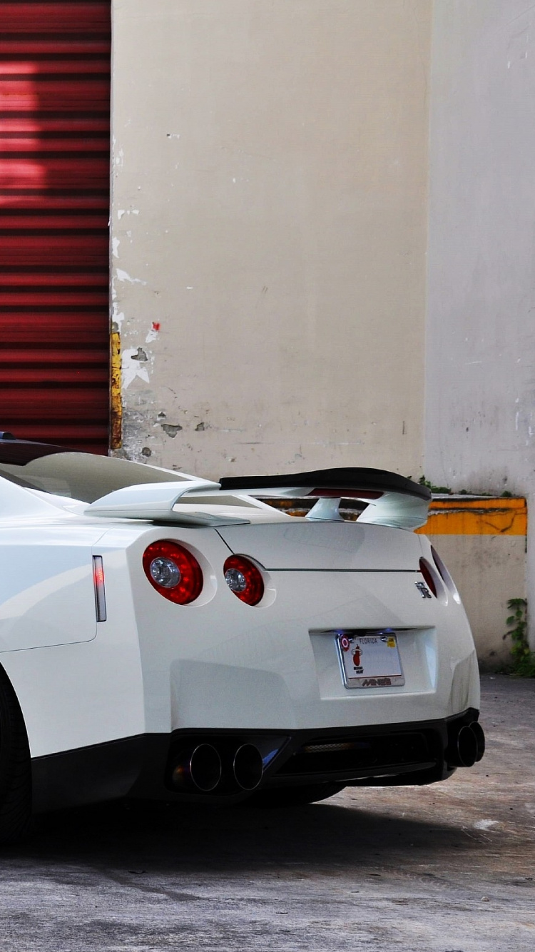 Обои авто, Ниссан, колесо, суперкар, белые в разрешении 750x1334