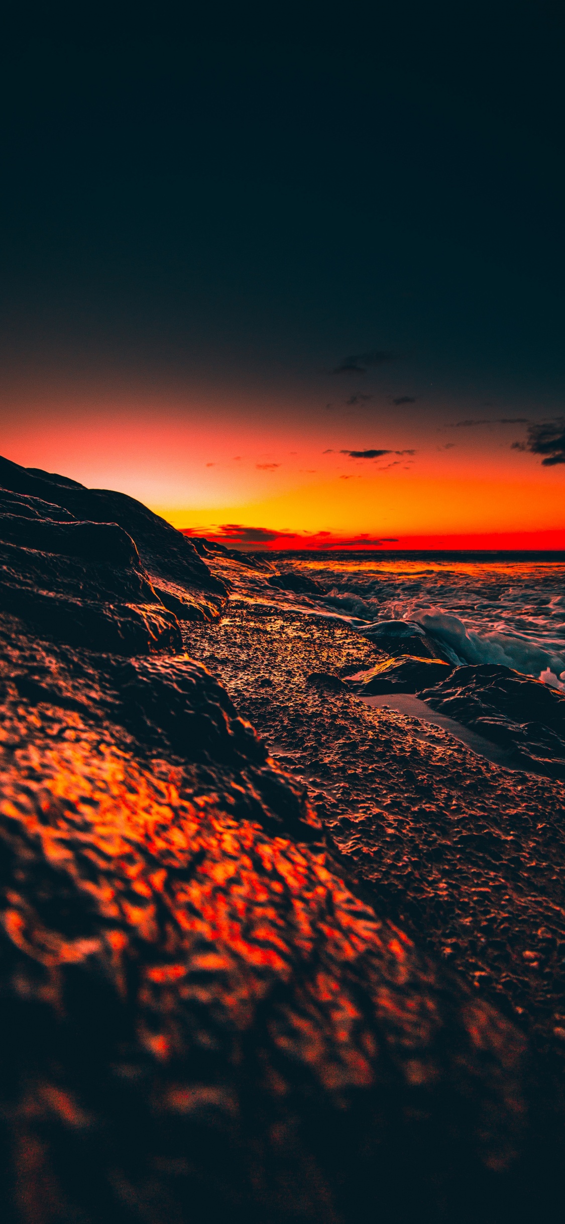 Обои закат, восход солнца, горизонт, послесвечение, природа в разрешении 1125x2436