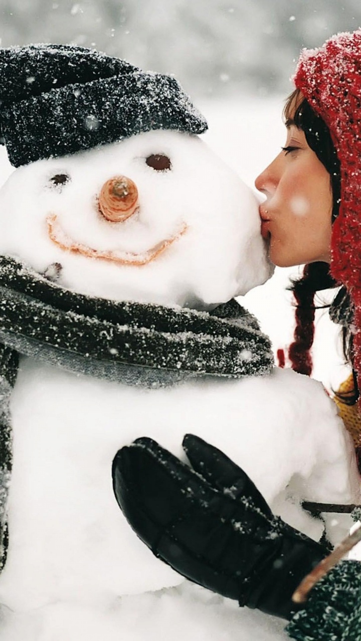 Обои Снеговик, снег, зима, девушка, Рождество в разрешении 720x1280