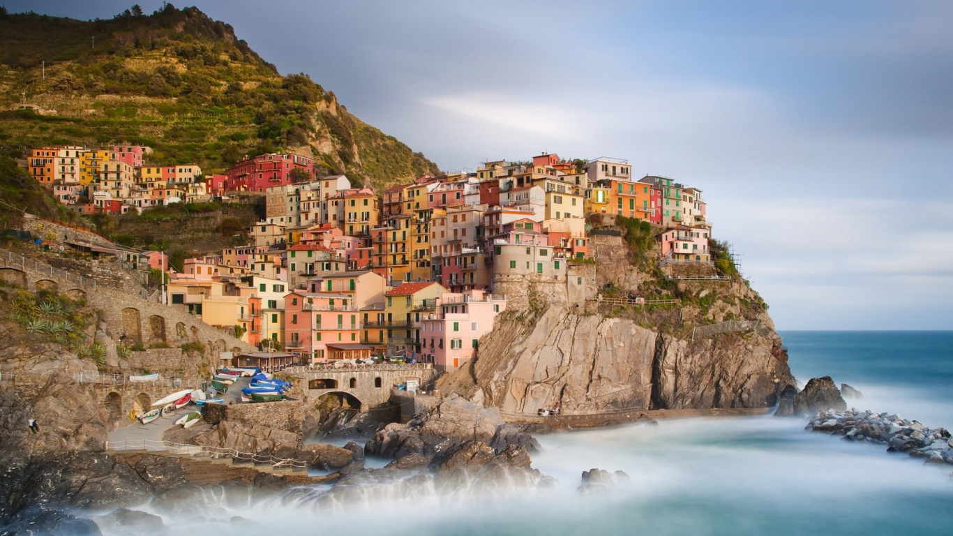 Обои побережье, море, обрыв, туризм, прибрежные и океанические рельефы в разрешении 1366x768